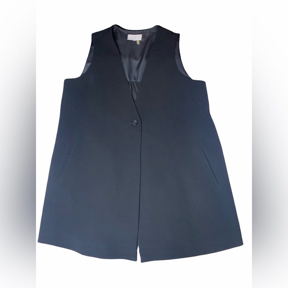 1. State Black Vest‎